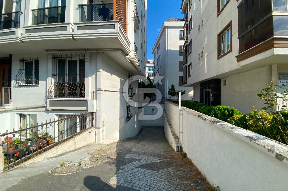 BEYLİKDÜZÜ ADNAN KAHVECİ'DE GENİŞ FERAH 2+1 SATILIK DAİRE