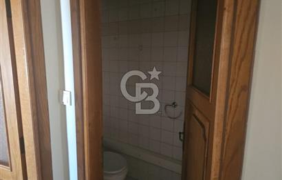 SATILIK KADIKÖY SAHRAYICEDİT'TE GENİŞ ARSALI, 3+1 DAİRE