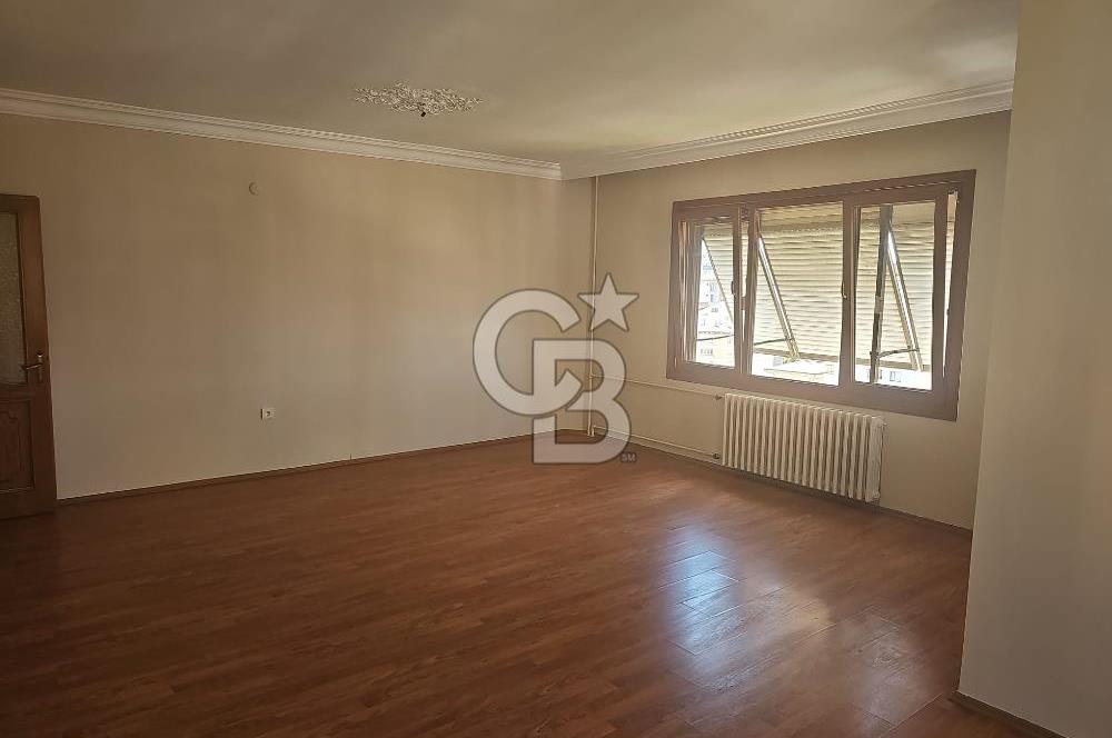SATILIK KADIKÖY SAHRAYICEDİT'TE GENİŞ ARSALI, 3+1 DAİRE