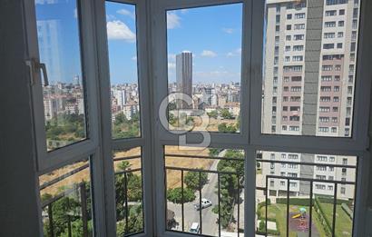 SATILIK KADIKÖY SAHRAYICEDİT'TE GENİŞ ARSALI, 3+1 DAİRE