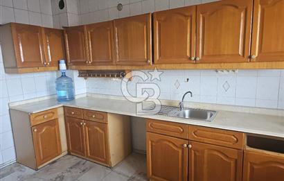 SATILIK KADIKÖY SAHRAYICEDİT'TE GENİŞ ARSALI, 3+1 DAİRE