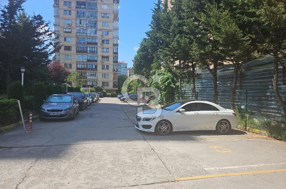 SATILIK KADIKÖY SAHRAYICEDİT'TE GENİŞ ARSALI, 3+1 DAİRE
