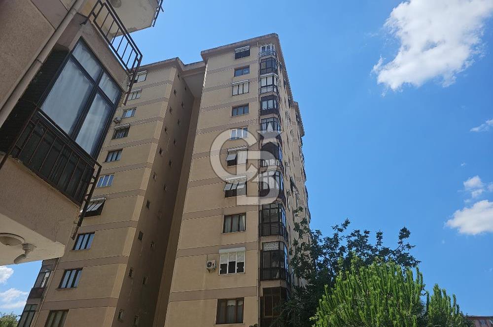SATILIK KADIKÖY SAHRAYICEDİT'TE GENİŞ ARSALI, 3+1 DAİRE