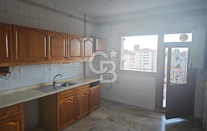 SATILIK KADIKÖY SAHRAYICEDİT'TE GENİŞ ARSALI, 3+1 DAİRE