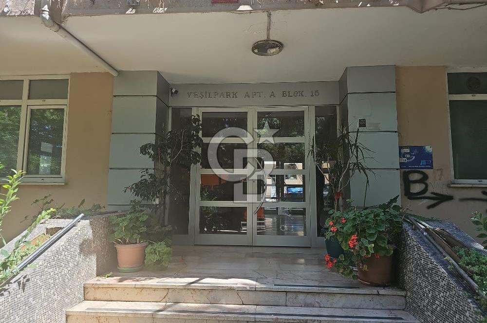 SATILIK KADIKÖY SAHRAYICEDİT'TE GENİŞ ARSALI, 3+1 DAİRE