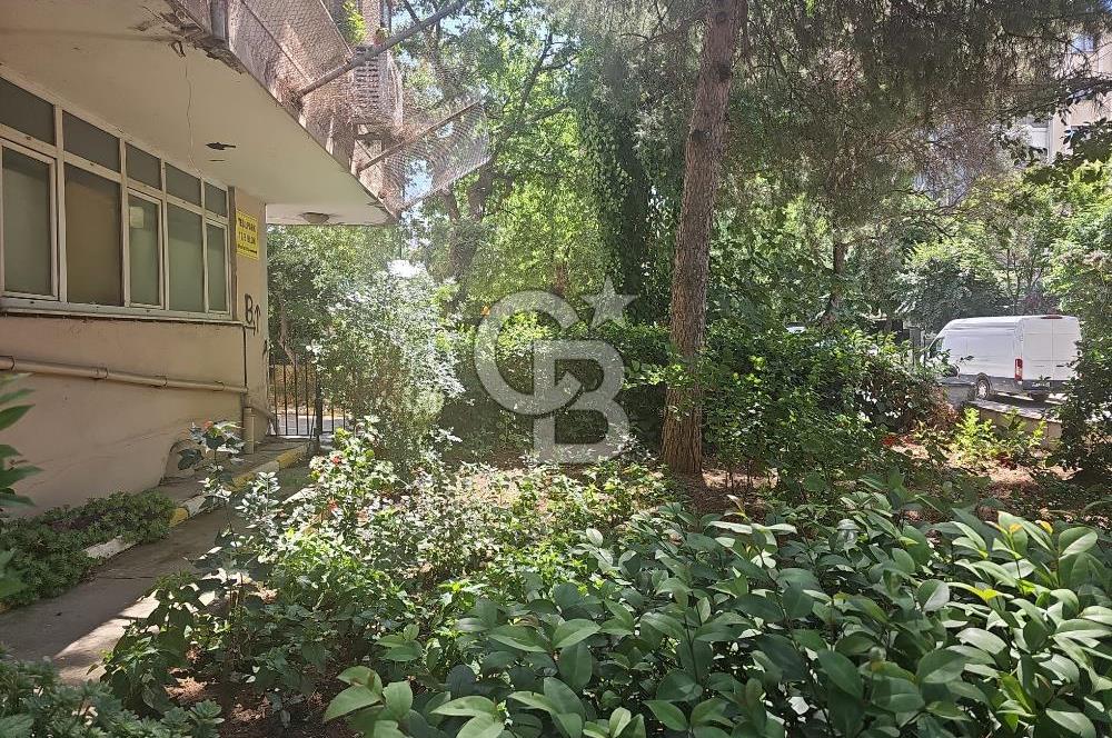 SATILIK KADIKÖY SAHRAYICEDİT'TE GENİŞ ARSALI, 3+1 DAİRE