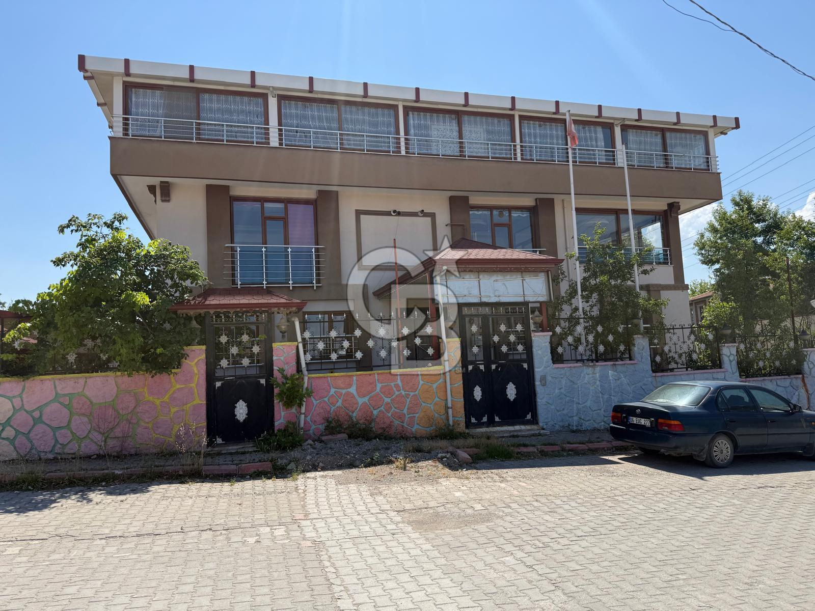 COLDWELL BANKER SAFİR'dn YAKINCA da HAVUZLU SATILIK TİCARİ VİLLA