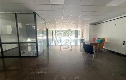KARTEPE FSM'DE ANA CADDE ÜZERİ 200M² KİRALIK GENİŞ DÜKKAN