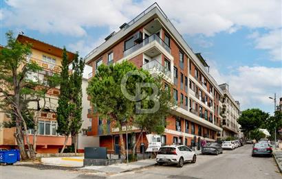 Altıntepe Hüsniye Caddesinde 1. Katta Satılık 2+1 Daire!