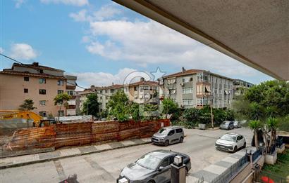 Altıntepe Hüsniye Caddesinde 1. Katta Satılık 2+1 Daire!