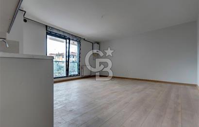 Altıntepe Hüsniye Caddesinde 1. Katta Satılık 2+1 Daire!