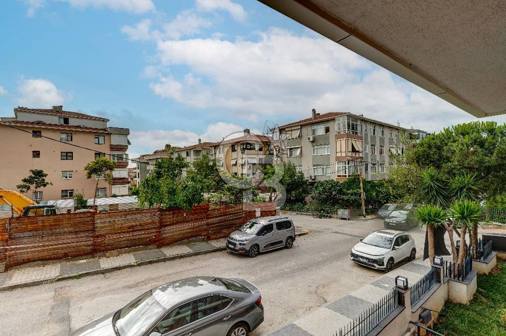 Altıntepe Hüsniye Caddesinde 1. Katta Satılık 2+1 Daire!