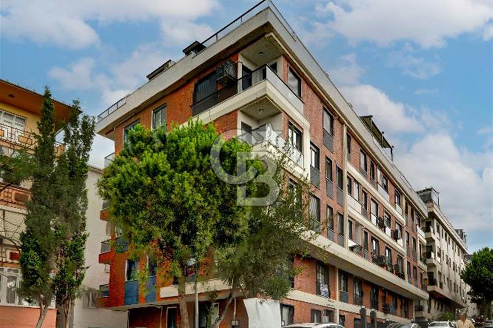 Altıntepe Hüsniye Caddesinde 1. Katta Satılık 2+1 Daire!