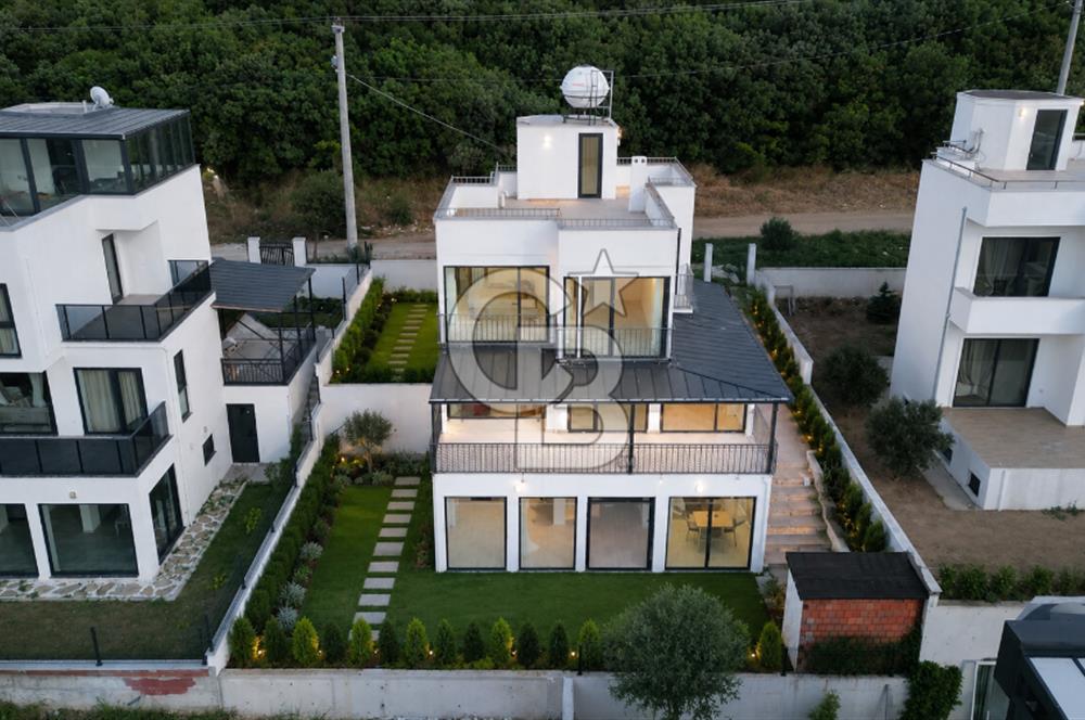 ÇANAKKALE KANGIRLI BOĞAZ MANZARALI 4+1 MÜSTAKİL SATILIK VİLLA