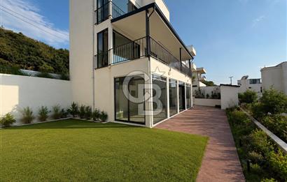 ÇANAKKALE KANGIRLI BOĞAZ MANZARALI 4+1 MÜSTAKİL SATILIK VİLLA