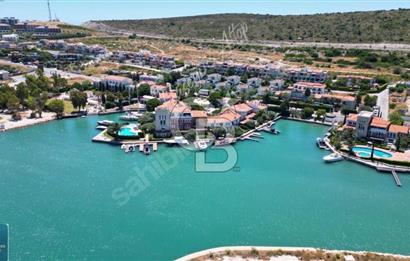 Çeşme Alaçatı Port Sancak Evleri Satılık 3.5+1 Villa