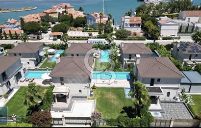 Çeşme Alaçatı Port Satılık 5+2 Villa