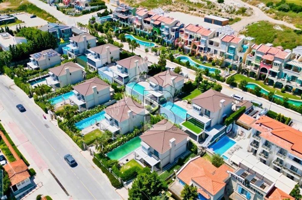 Çeşme Alaçatı Port Satılık 5+2 Villa