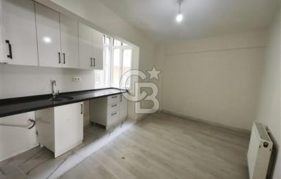 KADIKÖY MERKEZİ KONUMDA KİRALIK 1+1 DAİRE