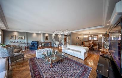 ARNAVUTKÖY SAHİLDE EN SEÇKİN APARTMANDA SATILIK YALI DAİRESİ
