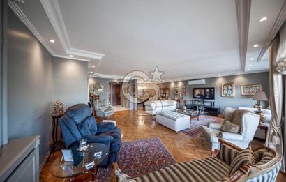 ARNAVUTKÖY SAHİLDE EN SEÇKİN APARTMANDA SATILIK YALI DAİRESİ