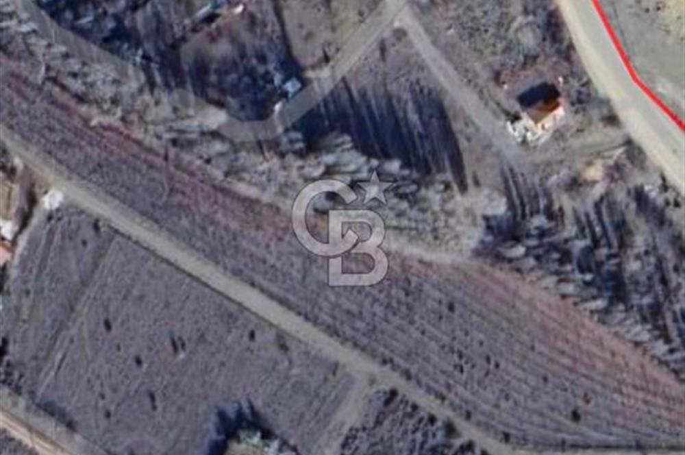 ELMADAĞ ÜÇEVLER MAH'DE YOLA YAKIN 480 m2 İMARLI MANZARALI ARSA