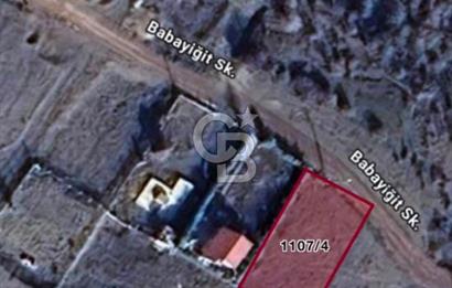 ELMADAĞ ÜÇEVLER MAH'DE YOLA YAKIN 480 m2 İMARLI MANZARALI ARSA