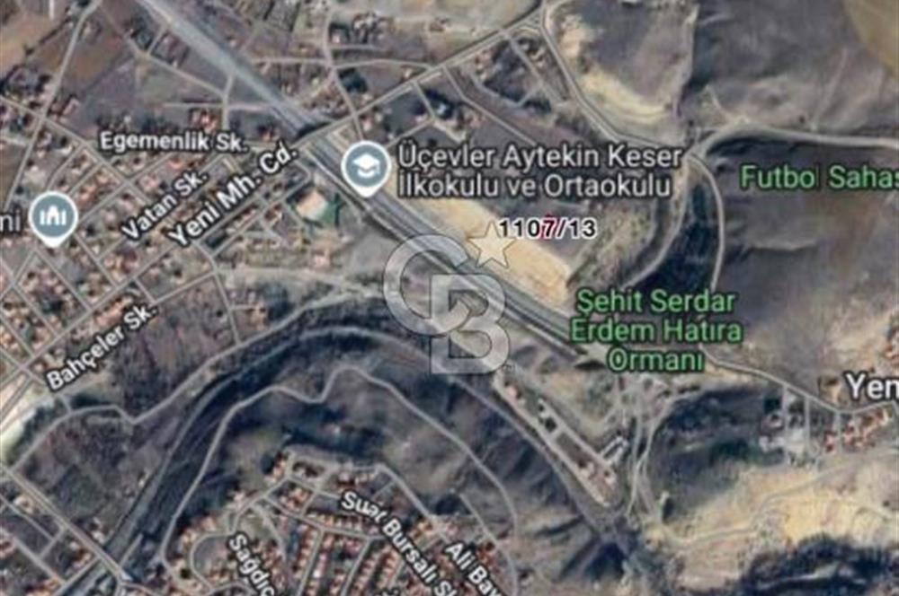 ELMADAĞ ÜÇEVLER MAH'DE YOLA YAKIN 508 m2 İMARLI MANZARALI ARSA