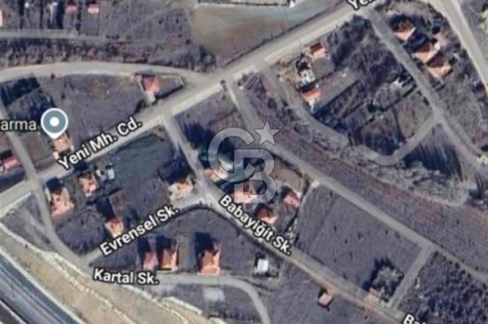 ELMADAĞ ÜÇEVLER MAH'DE YOLA YAKIN 485 m2 İMARLI MANZARALI ARSA
