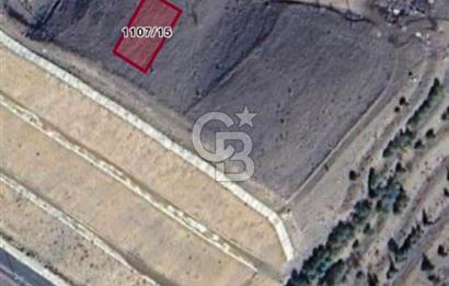ELMADAĞ ÜÇEVLER MAH'DE YOLA YAKIN 485 m2 İMARLI MANZARALI ARSA