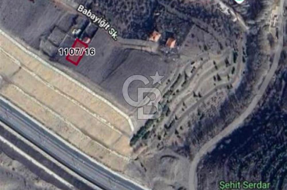 ELMADAĞ ÜÇEVLER MAH'DE YOLA YAKIN 488 m2 İMARLI MANZARALI ARSA