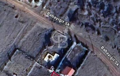 ELMADAĞ ÜÇEVLER MAH'DE YOLA YAKIN 488 m2 İMARLI MANZARALI ARSA