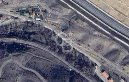 ELMADAĞ ÜÇEVLER MAH'DE YOLA YAKIN 488 m2 İMARLI MANZARALI ARSA