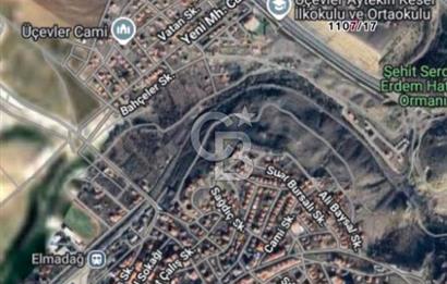 ELMADAĞ ÜÇEVLER MAH'DE YOLA YAKIN 491 m2 İMARLI MANZARALI ARSA
