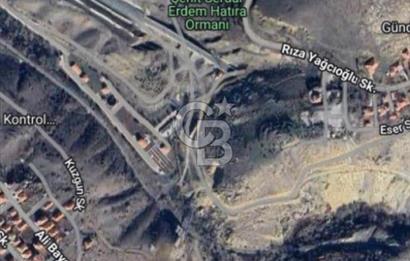 ELMADAĞ ÜÇEVLER MAH'DE YOLA YAKIN 491 m2 İMARLI MANZARALI ARSA