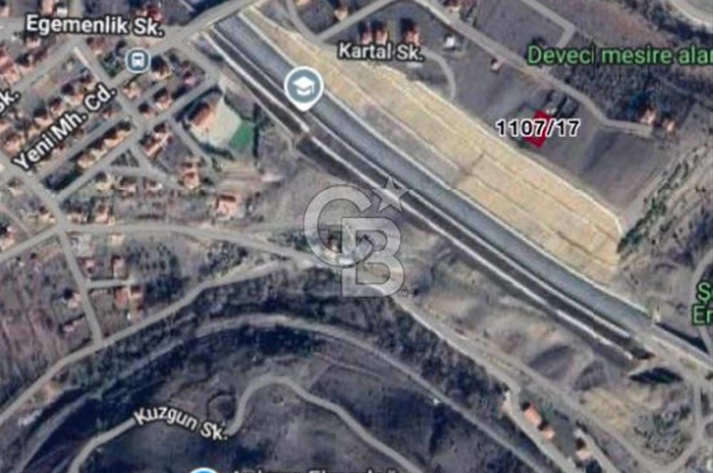 ELMADAĞ ÜÇEVLER MAH'DE YOLA YAKIN 491 m2 İMARLI MANZARALI ARSA
