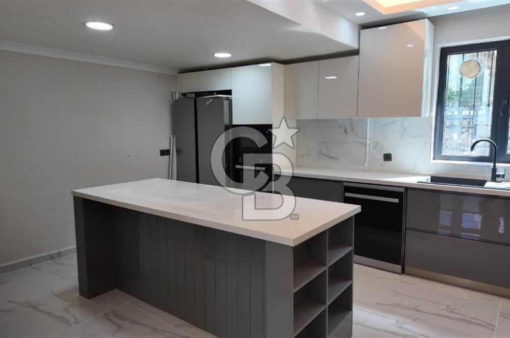 Acar Beytepe Sitesinde Bakımlı, 3 Katlı, Bahçeli 4+1 Villa