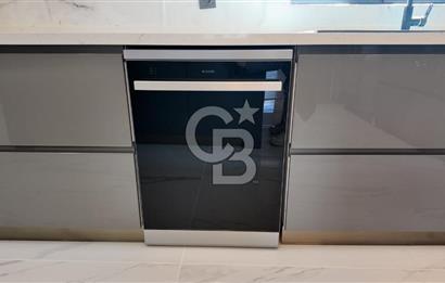 Acar Beytepe Sitesinde Bakımlı, 3 Katlı, Bahçeli 4+1 Villa