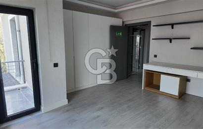 Acar Beytepe Sitesinde Bakımlı, 3 Katlı, Bahçeli 4+1 Villa