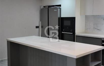 Acar Beytepe Sitesinde Bakımlı, 3 Katlı, Bahçeli 4+1 Villa