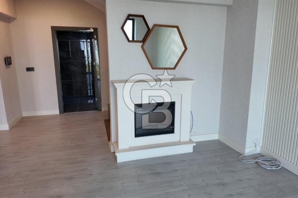 Acar Beytepe Sitesinde Bakımlı, 3 Katlı, Bahçeli 4+1 Villa