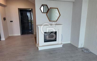 Acar Beytepe Sitesinde Bakımlı, 3 Katlı, Bahçeli 4+1 Villa