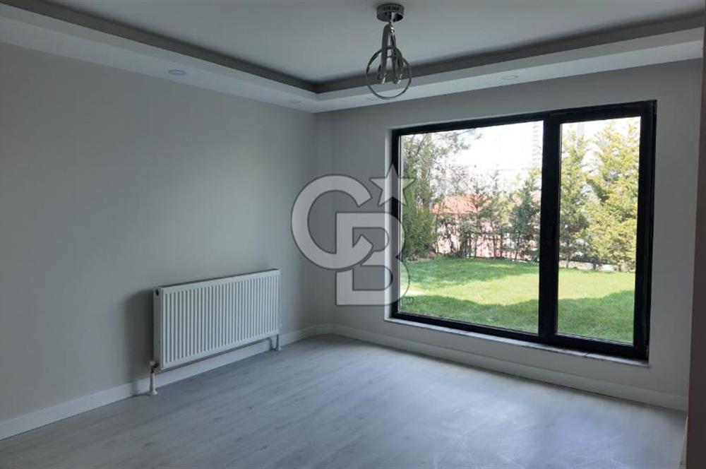 Acar Beytepe Sitesinde Bakımlı, 3 Katlı, Bahçeli 4+1 Villa