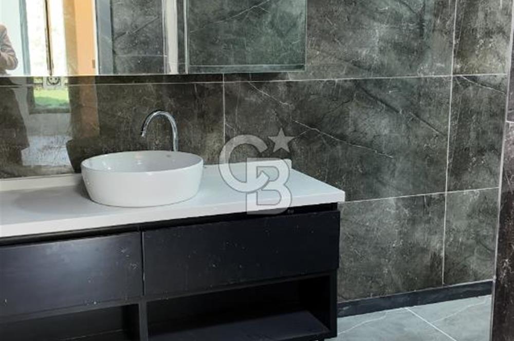 Acar Beytepe Sitesinde Bakımlı, 3 Katlı, Bahçeli 4+1 Villa