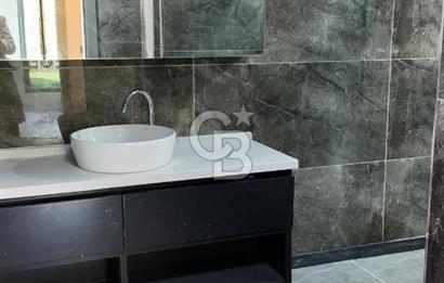 Acar Beytepe Sitesinde Bakımlı, 3 Katlı, Bahçeli 4+1 Villa