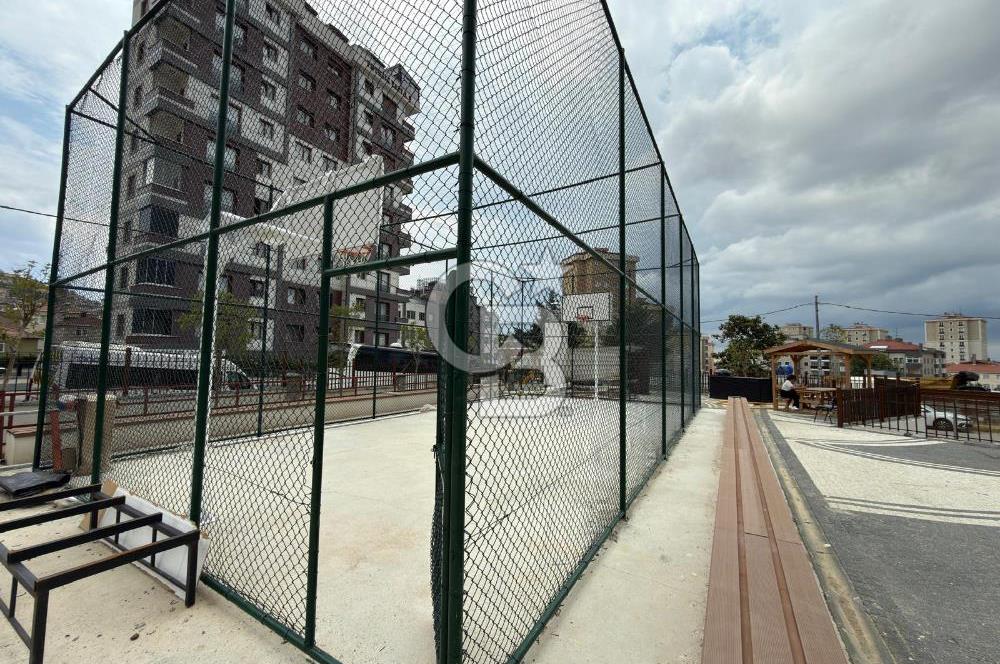 MALTEPE'DE SİTE İÇİNDE HAVUZLU GÜVENLİKLİ SIFIR SATILIK 2+1