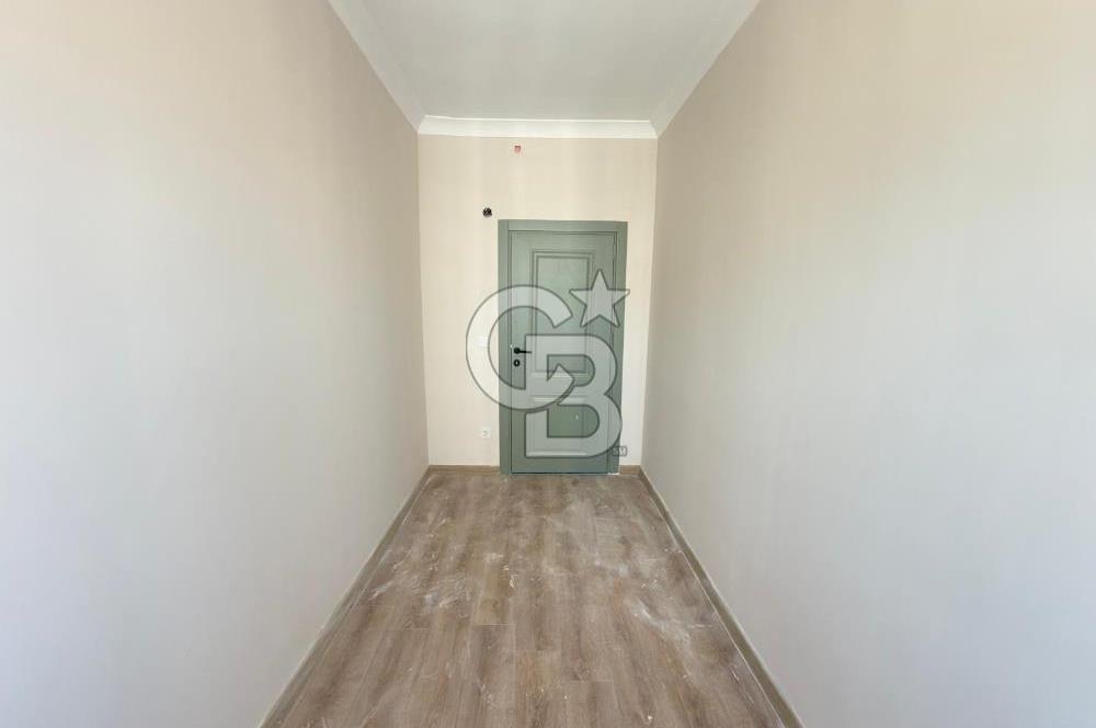 MALTEPE'DE SİTE İÇİNDE HAVUZLU GÜVENLİKLİ SIFIR SATILIK 2+1