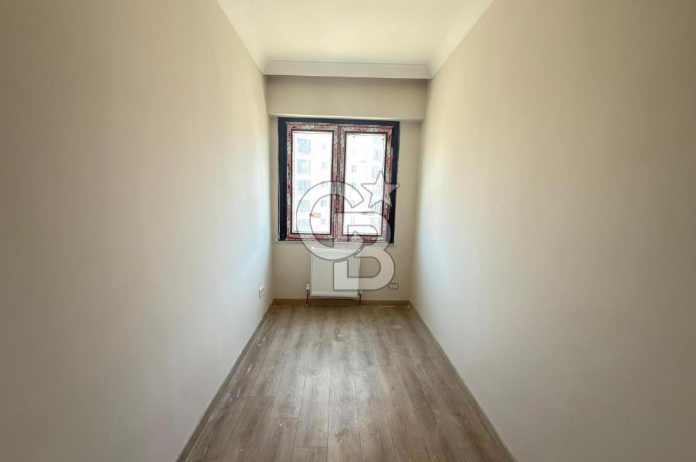 MALTEPE'DE SİTE İÇİNDE HAVUZLU GÜVENLİKLİ SIFIR SATILIK 2+1