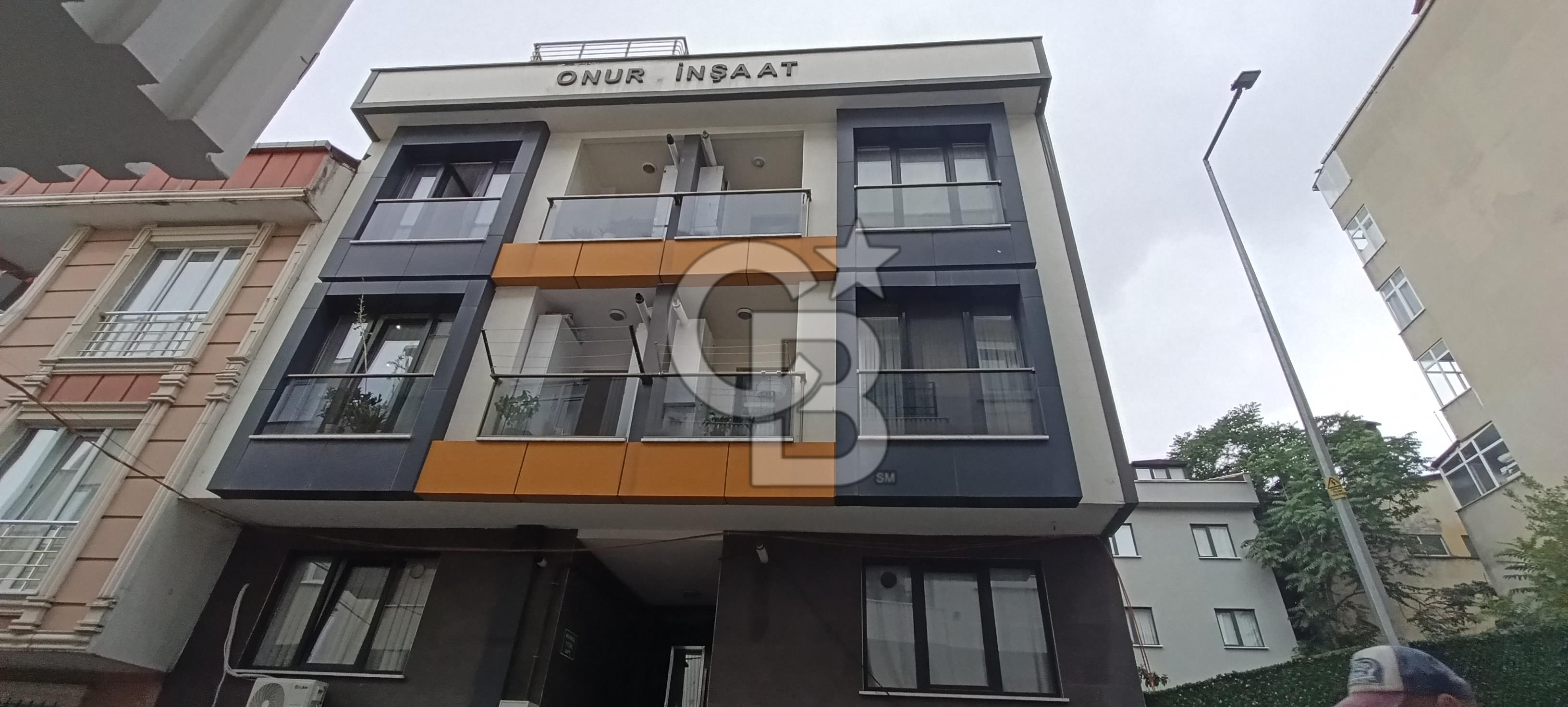 Kağıthane Nurtepe'de Satılık 4+2 Geniş Çatı Dubleksi