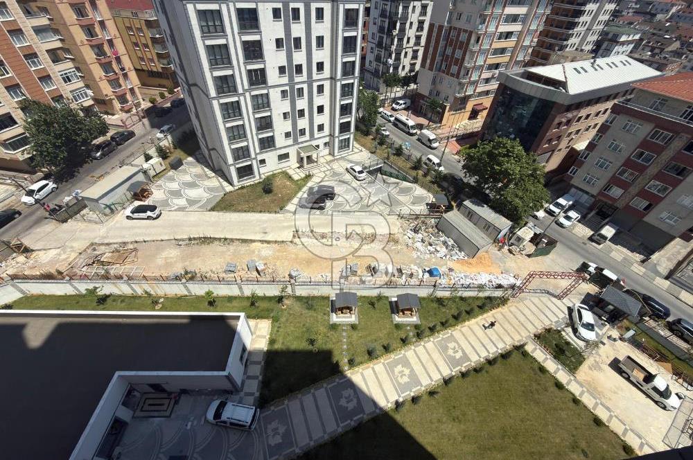 MALTEPE'DE SİTE İÇİNDE HAVUZLU GÜVENLİKLİ SIFIR SATILIK 2+1